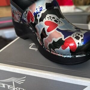 Dansko profesional Fragment Patent clogs 💕